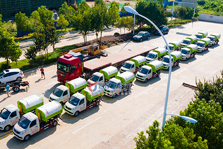 垃圾站10个加后双桥套臂5台-批量发车
