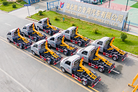 垃圾站10个加后双桥套臂5台-批量发车